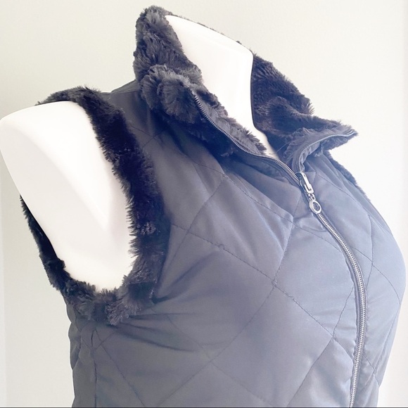 CASUAL IDENTITY Reversible Quilted Fur Vest Black - Picture 9 of 14
